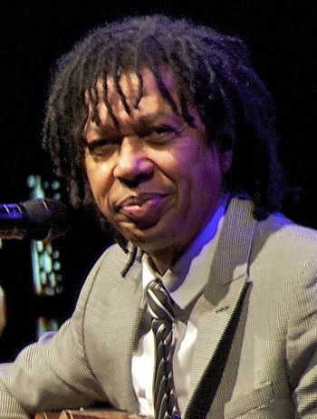 English: Djavan